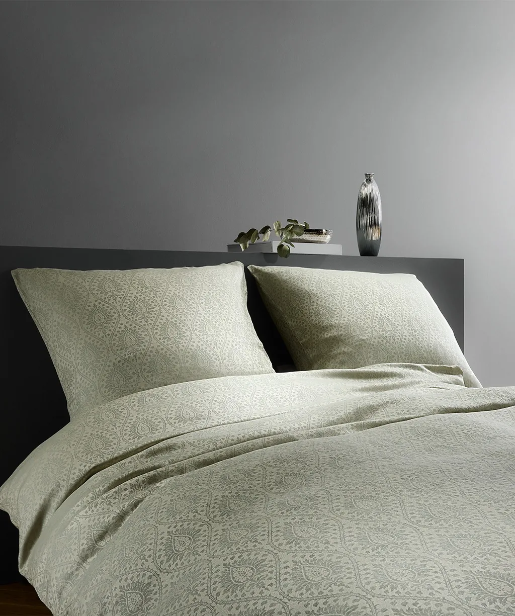 Black Premium TENCEL™ D Grün – Ambiente 1