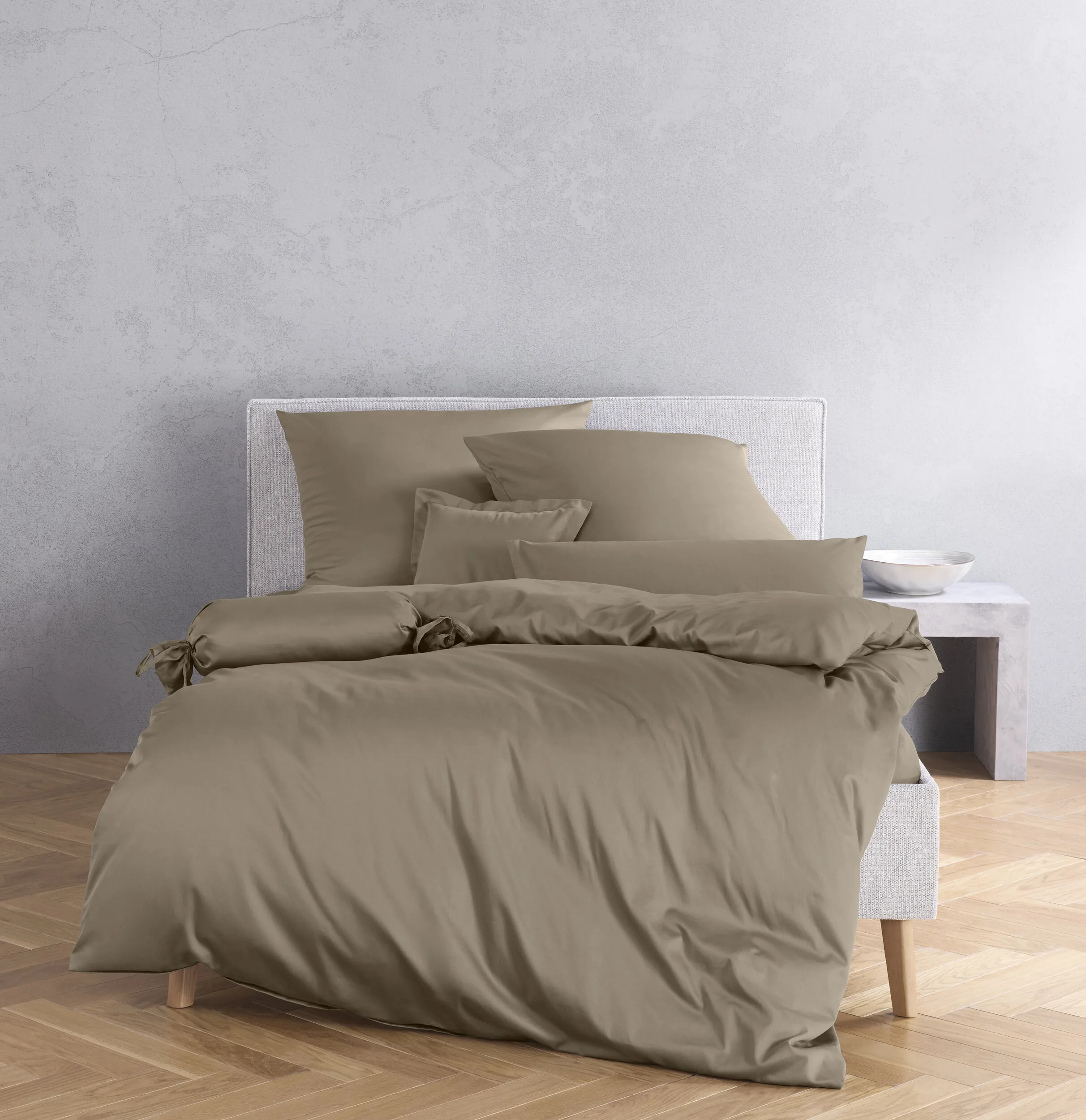 Taupe
