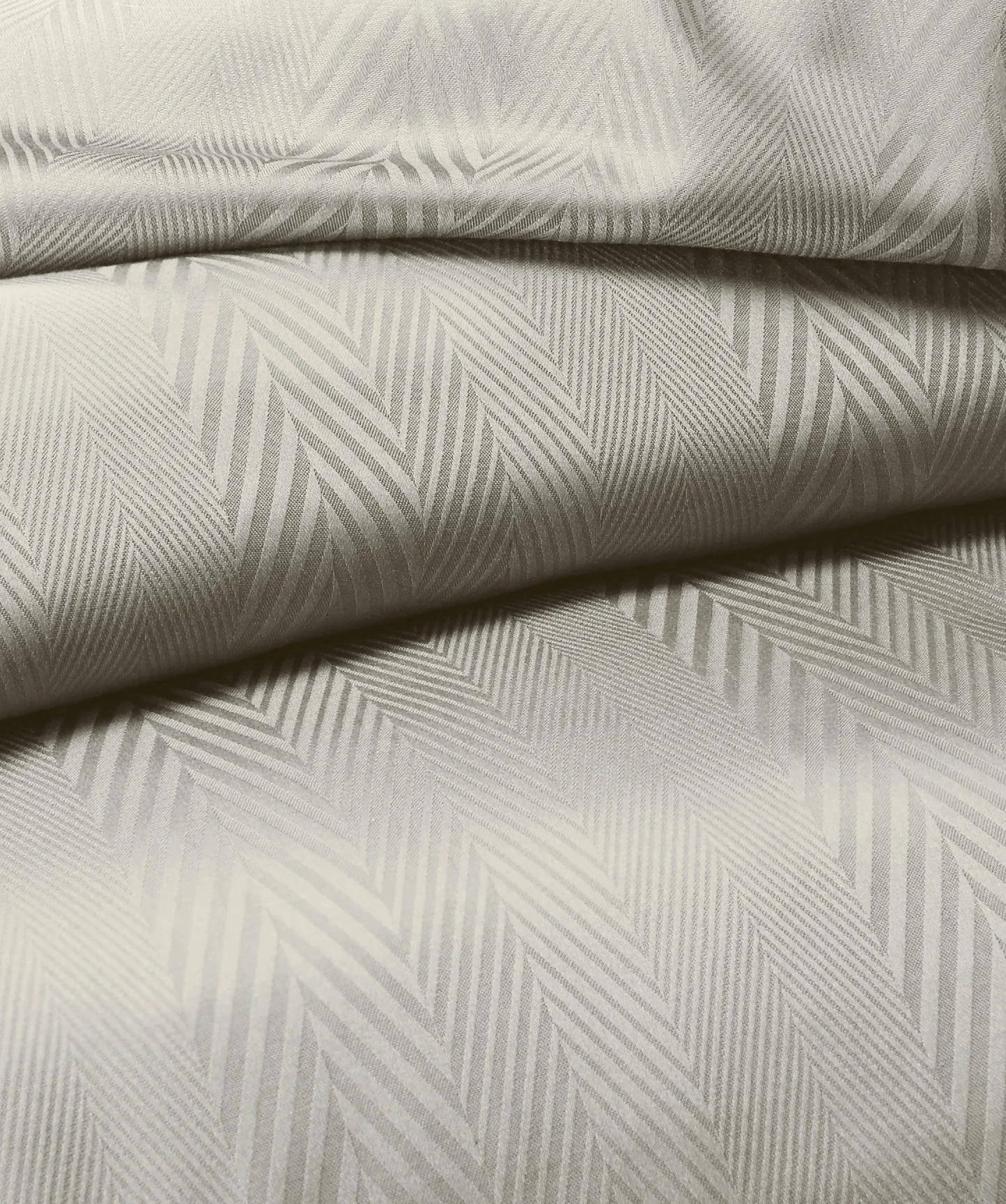 Jade Braun – Material